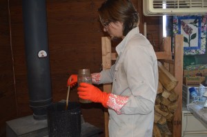 I'm adding oil and fat to the lye water mixture. 